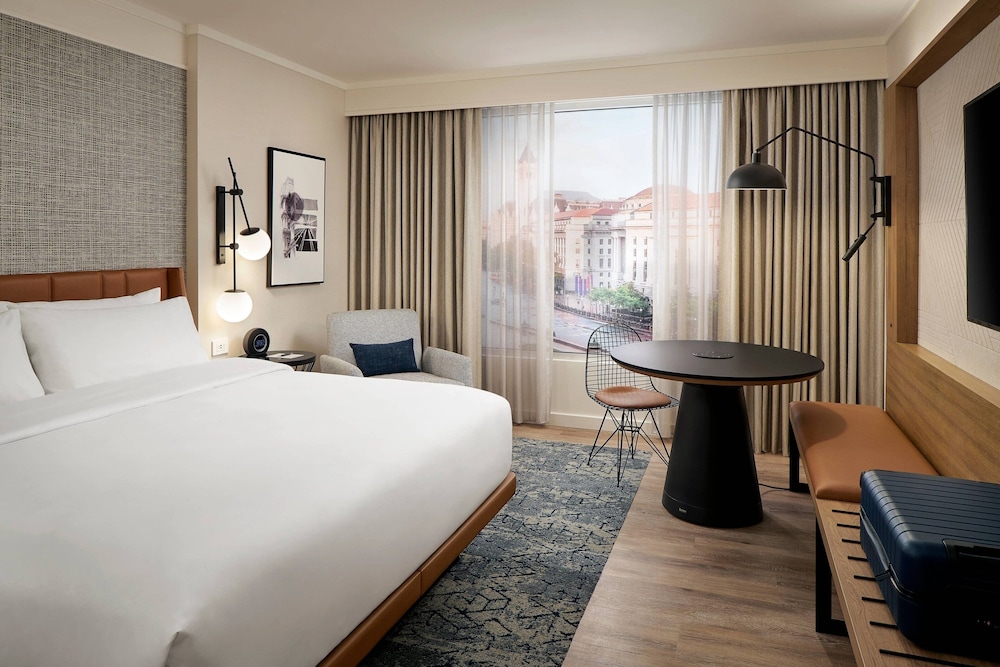 Sheraton Chapel Hill Hotel 7/50