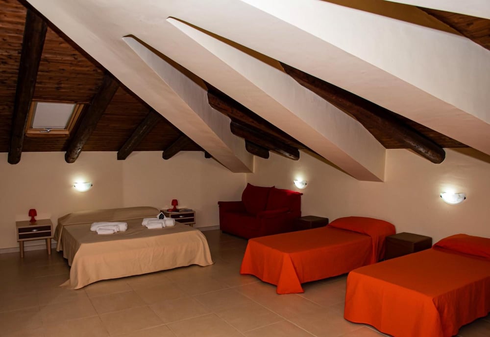 HOTEL MILOMAX 47/68