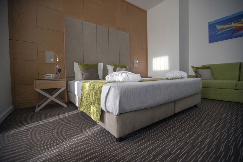 GRANDE HOTEL DA POVOA 19/28