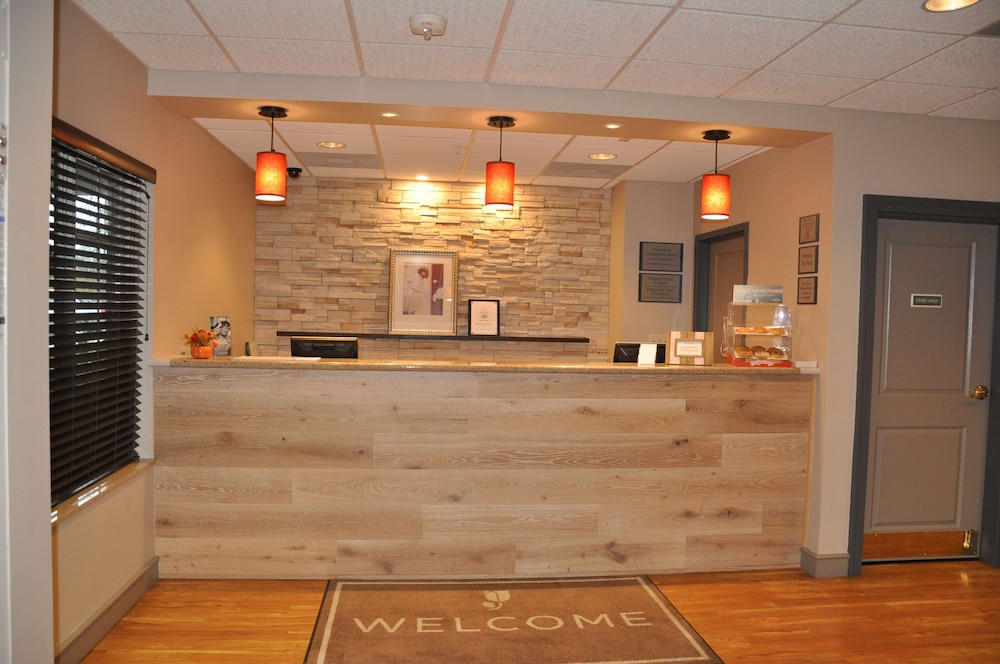 Country Inn and Suites By Radisson Covington LA 10/43