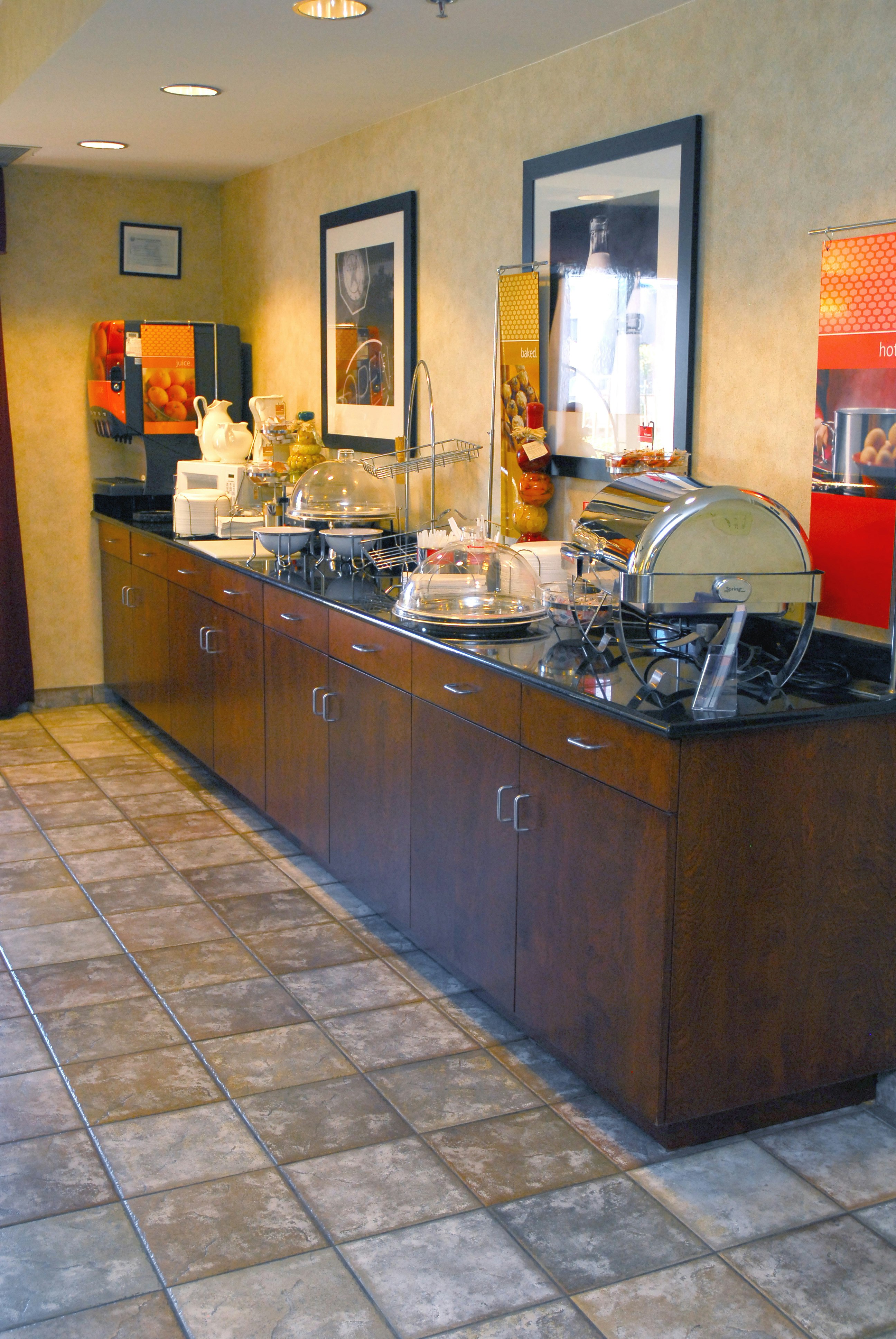 Hampton Inn Columbus-Airport 13/74
