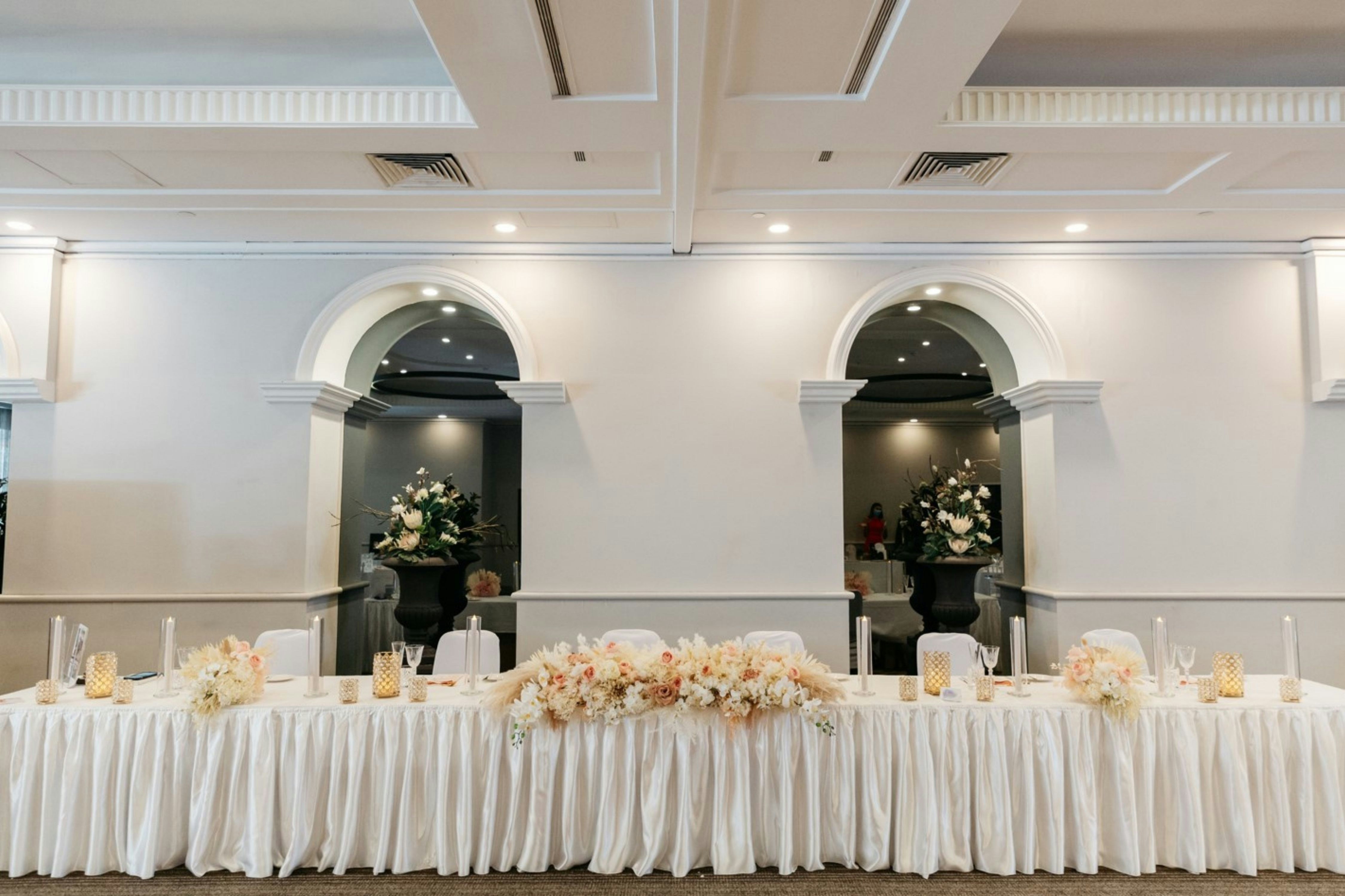 Parmelia Hilton 27/65