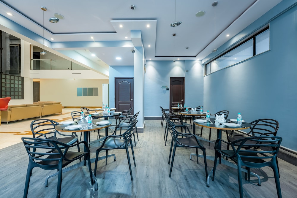 LANDMARK SUITES 38/47