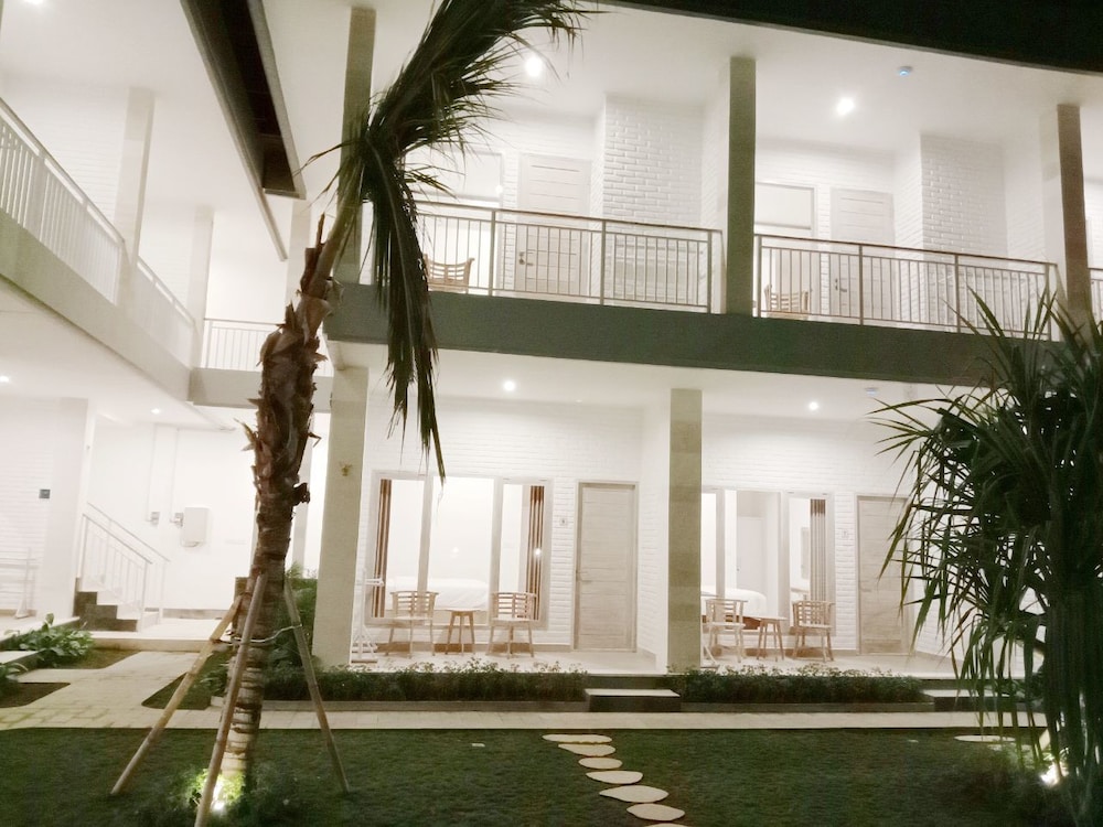 Berawa Dini Guesthouse 19/22