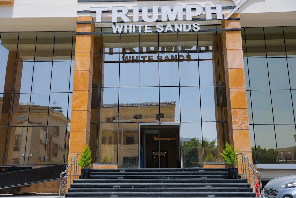 Triumph White Sands 6/58