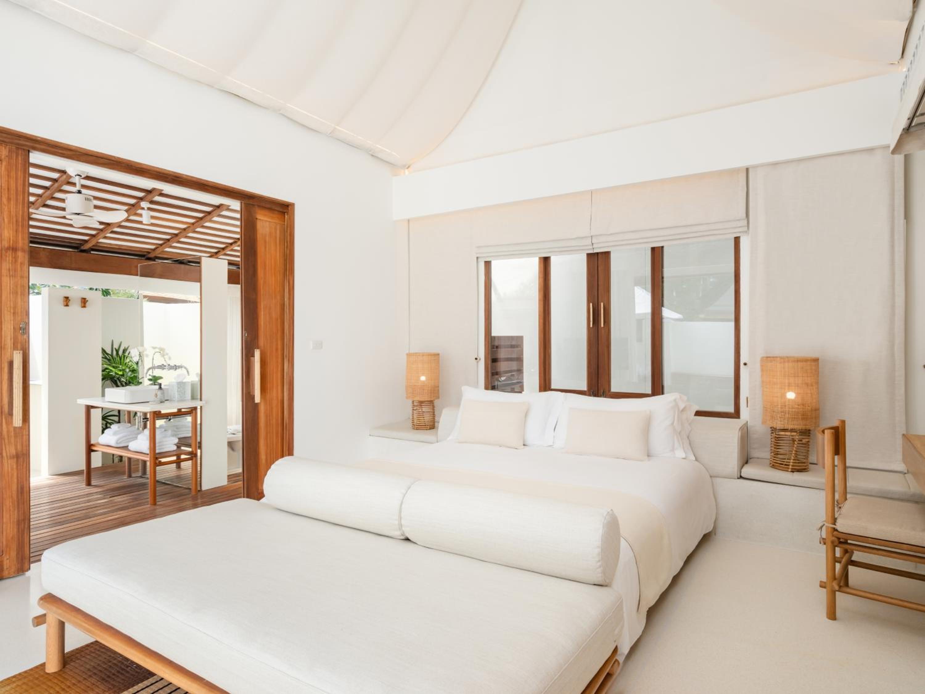Sala Pool Villa King