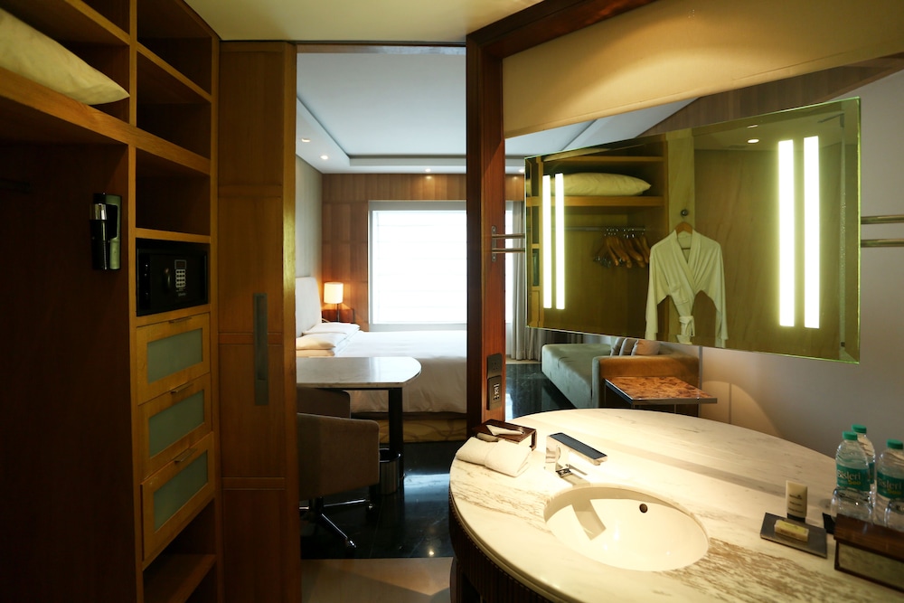 Hyatt Regency Chennai 29/80