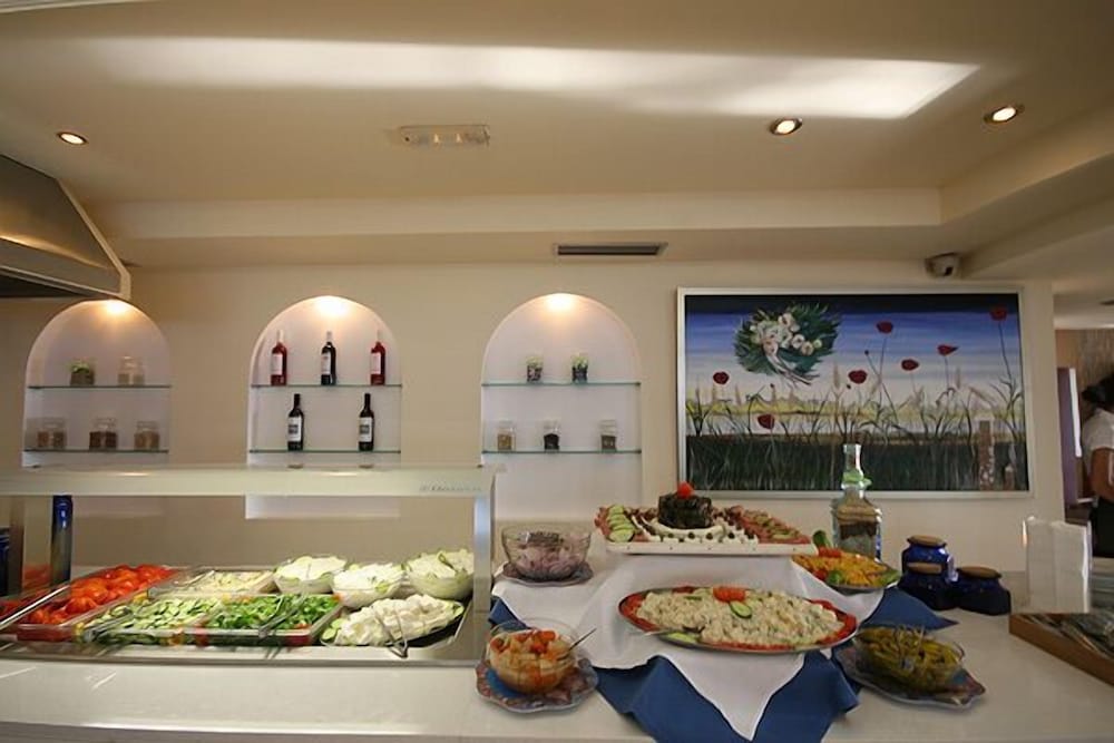 Castro Beach Hotel 41/55