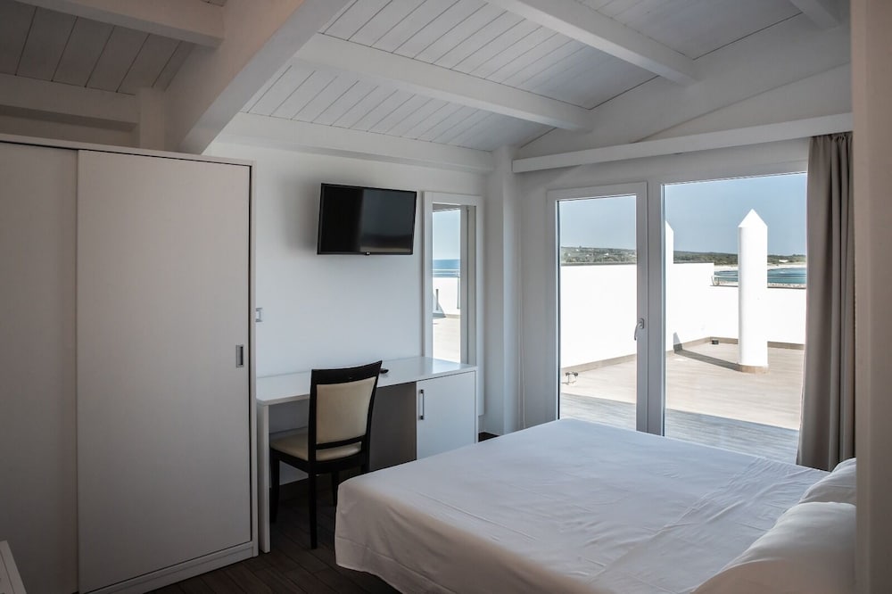 Nauticus Guest Room 11/41