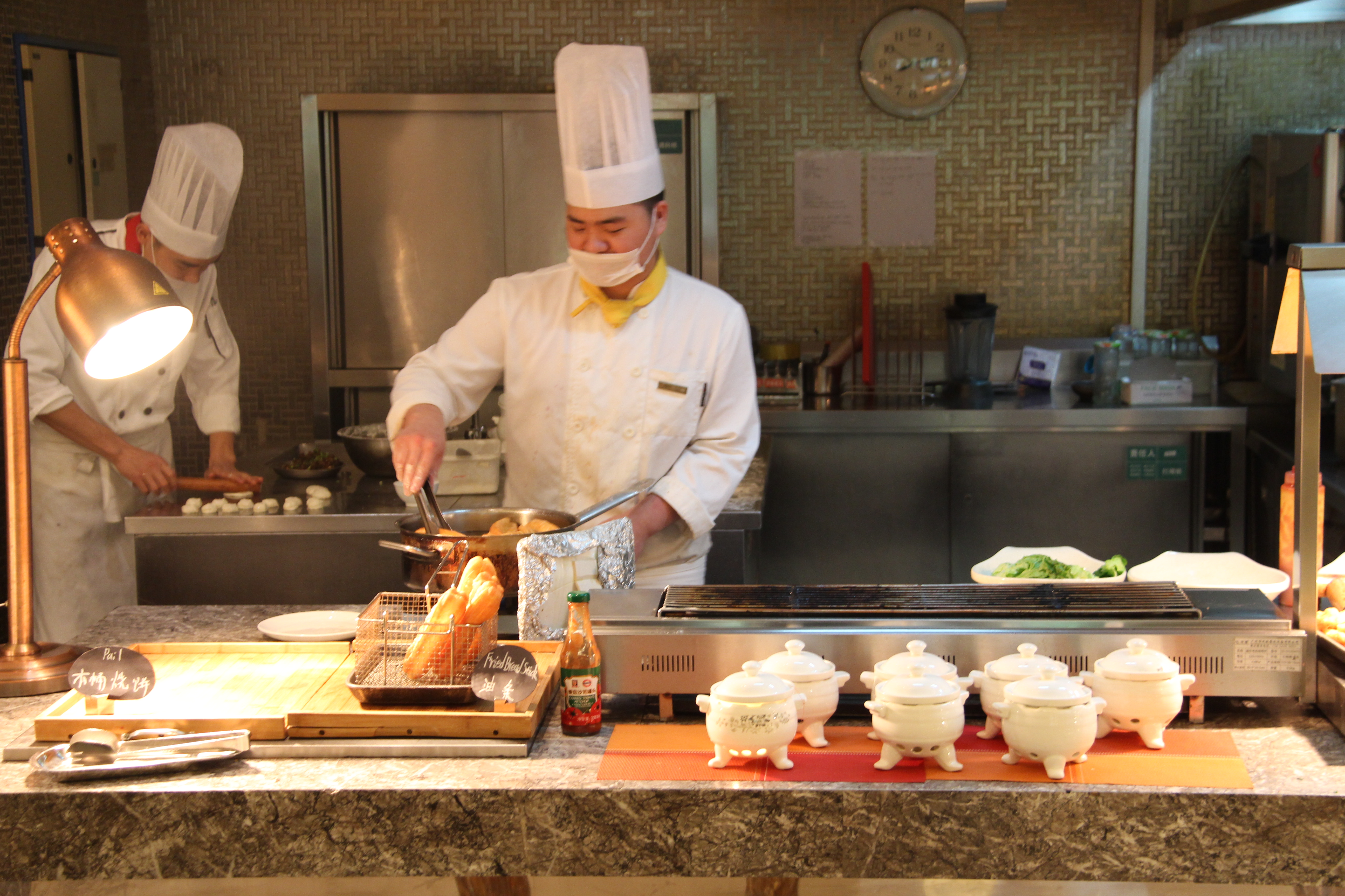 Kingdom Hotel Yiwu 5/55