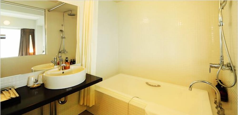 Hotel Inside Numazu Inter 48/50