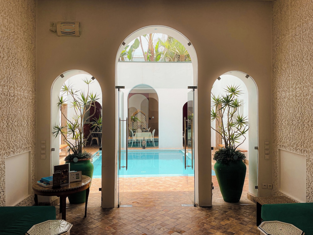 Riad Zyo 27/50