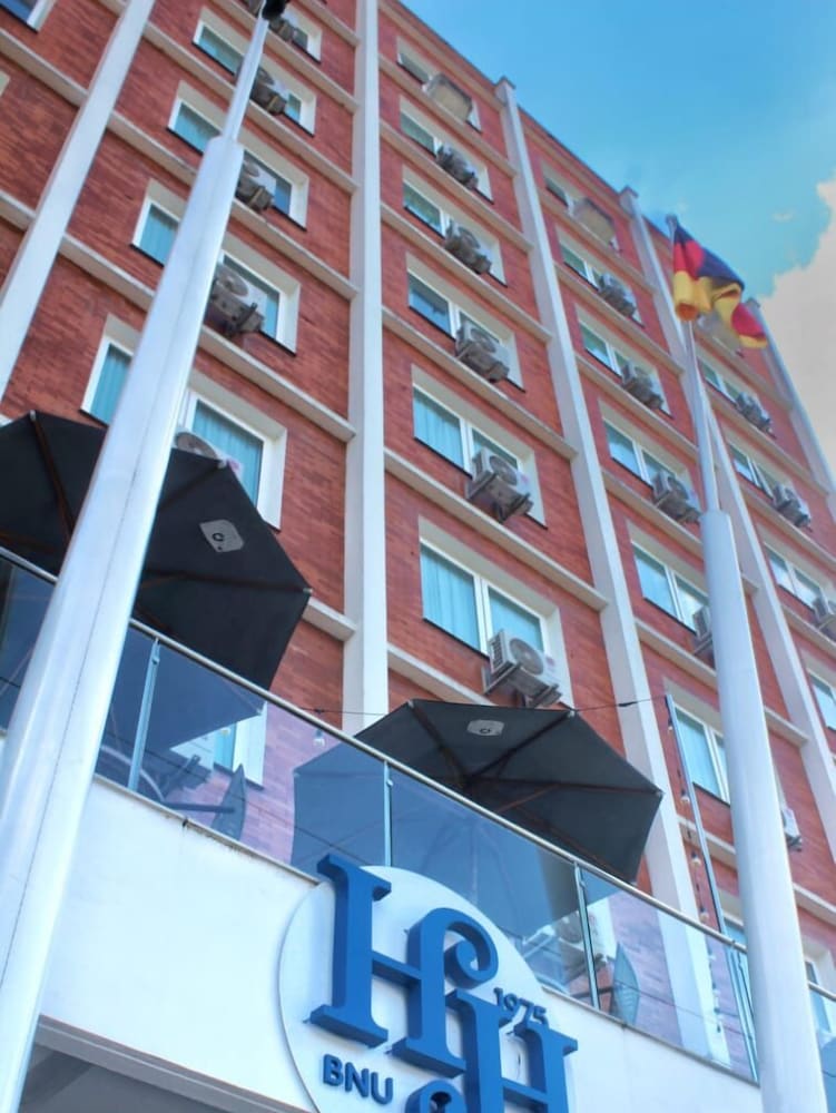 Himmelblau Hotel 2/68