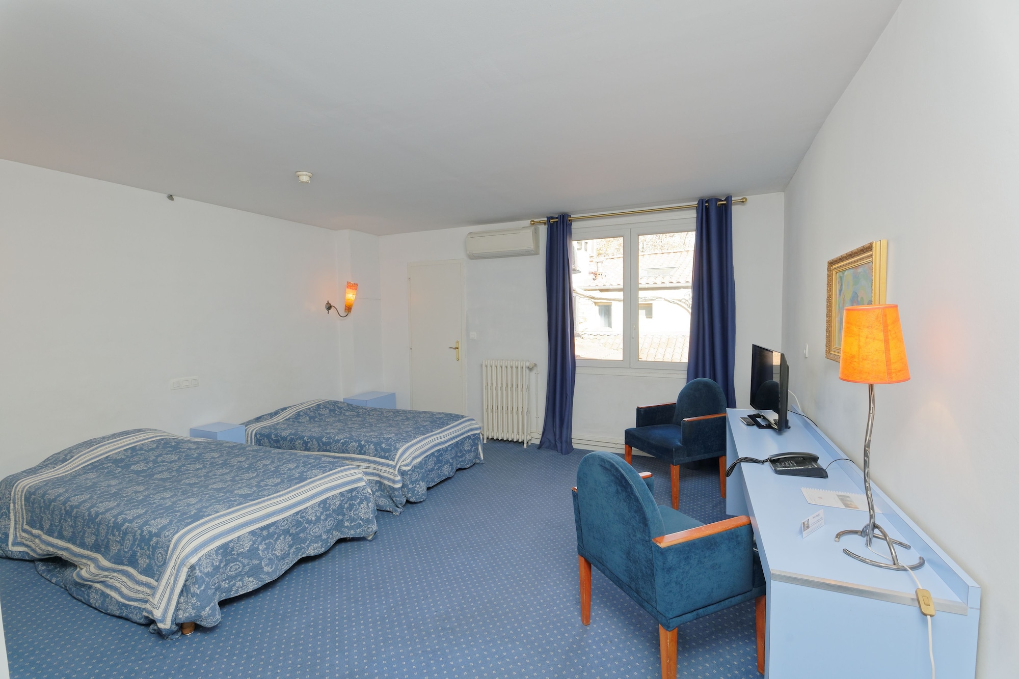 FAMILY, QUADRUPLE, 2 DOUBLE BEDS