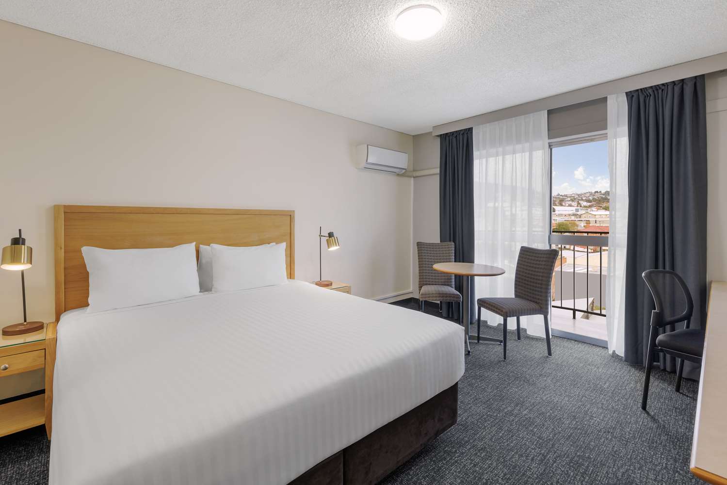 Executive, King Bed, Balcony