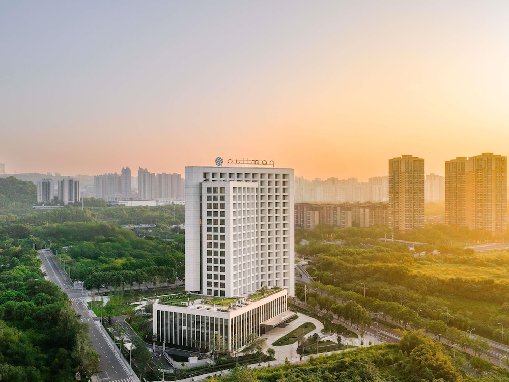 Pullman Chongqing Xiyue 5/65