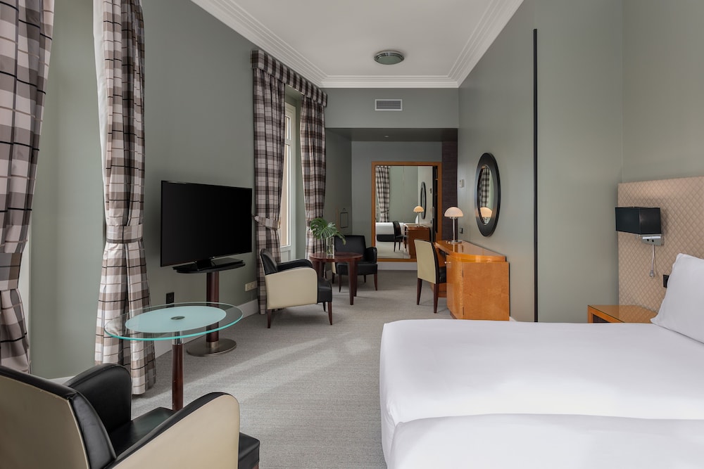 Hotel Larios Malaga 33/66