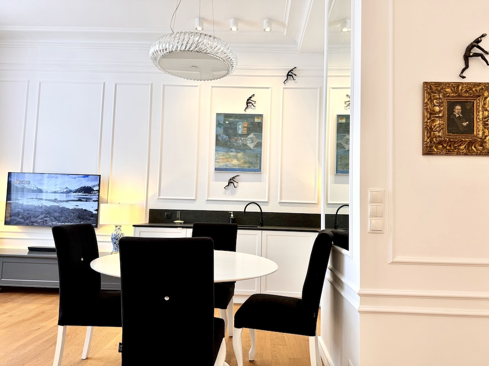 Luxury Apartments Mondrian Market Square 42/50