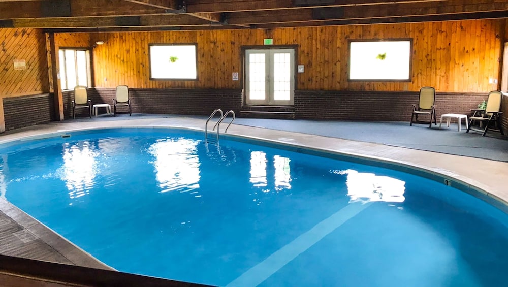 ADIRONDACK LODGE OLD FORGE 3/55