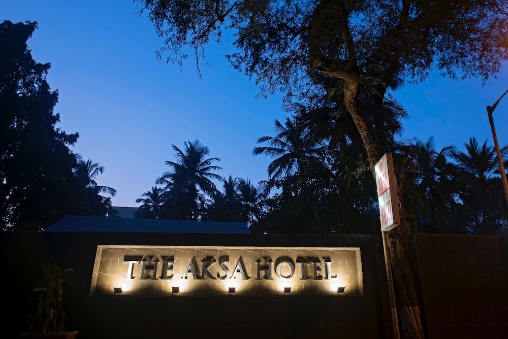 THE RESORT 6/77