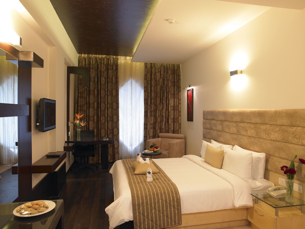 Blupetal A Business Hotel 12/40