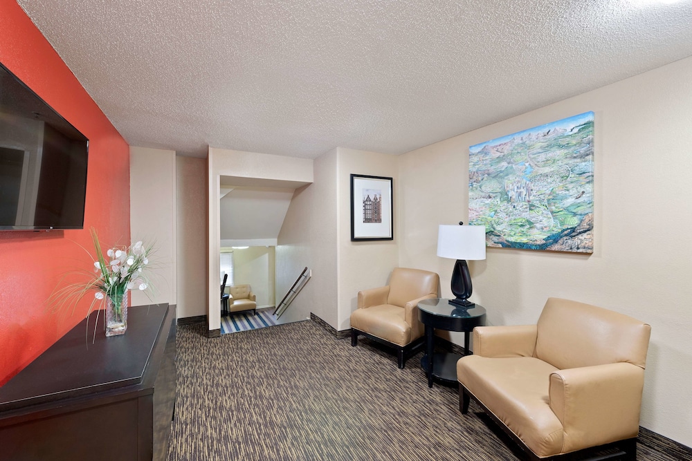 Studio6 Suites Charlotte, NC - Tyvola Rd/Executive Park 27/50