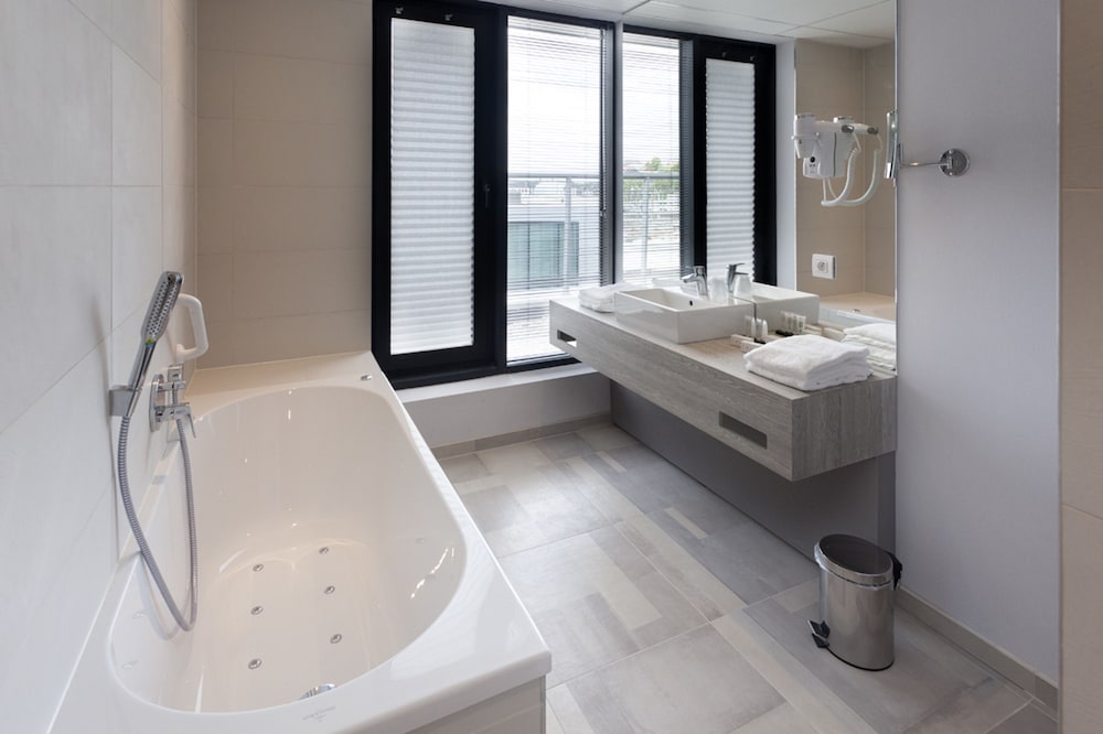 Congres Hotel Van Der Valk Mons 15/68