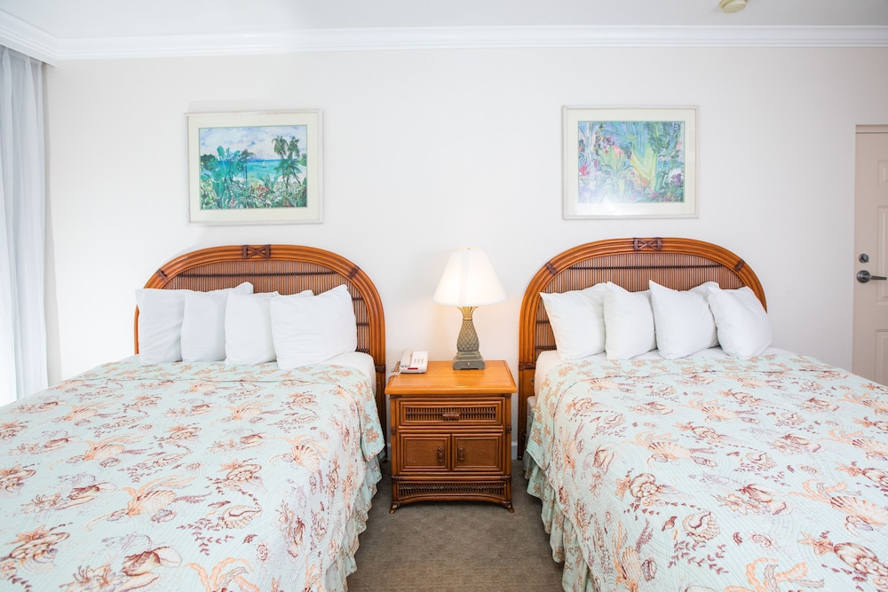 Tween Waters Inn 27/72