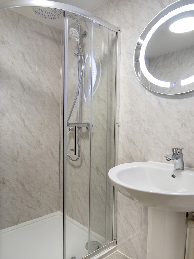 Apollo Hotel London – Near Hyde Park & Paddington Station 38/47