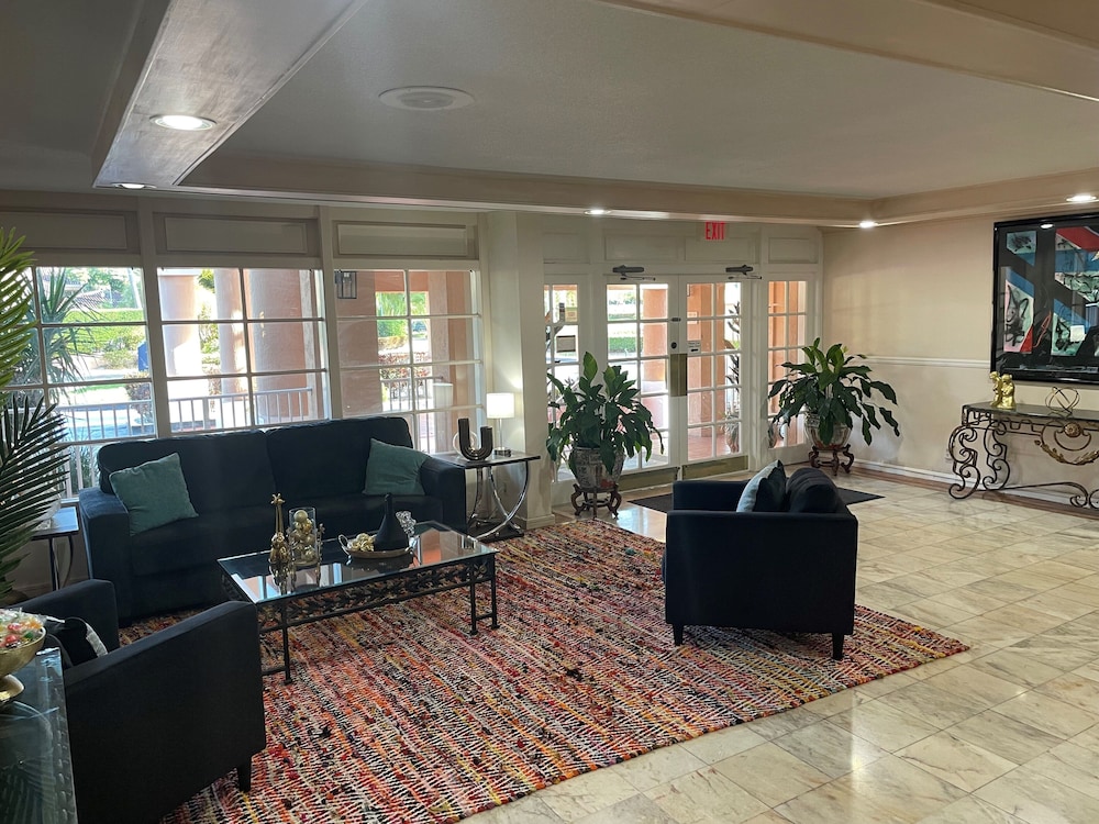Grand Palms Resort 43/58