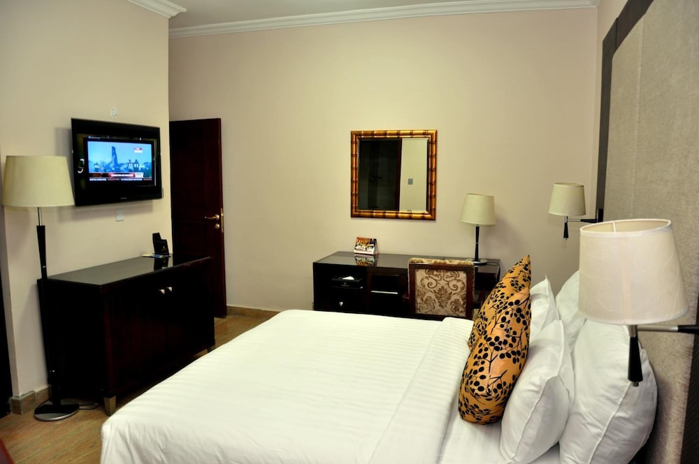 Hotel Chelsea Wuse 2 11/50