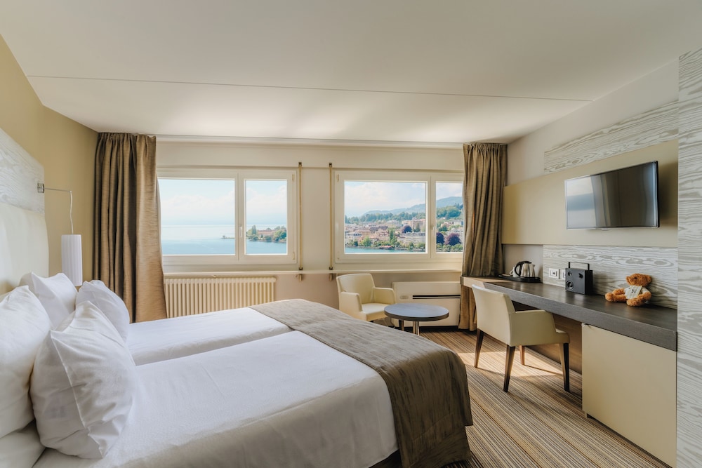 Classy, Junior Suite, Lake View, Balcony
