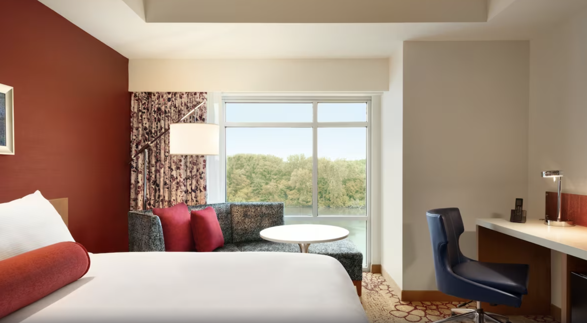 The Landing Hotel at Rivers Casino and Resort 19/63