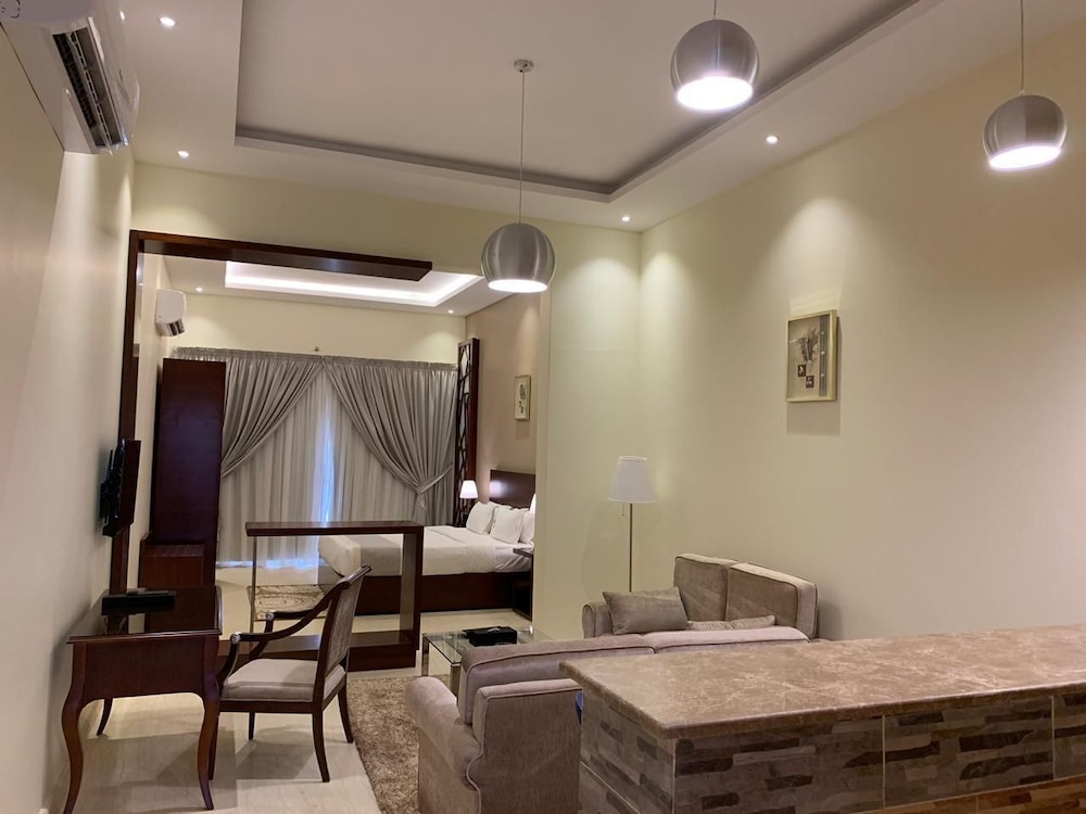 GOLDEN MARINA RESORT 27/50