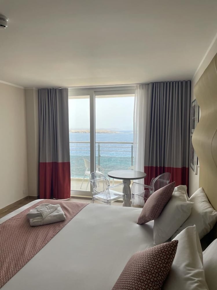 Seaview Hotel Malta - Adults Only 12/39