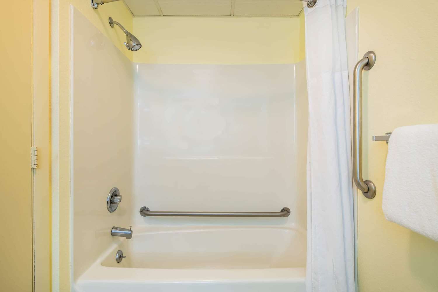 Ramada by Wyndham Groton 58/58