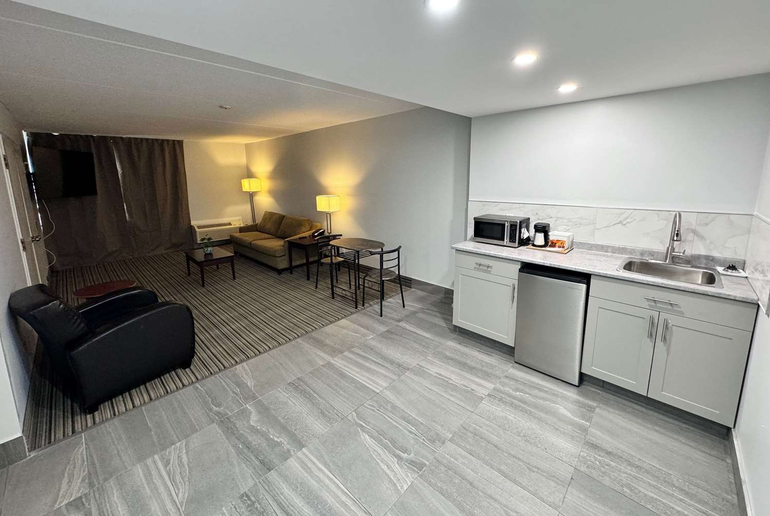 Ramada by Wyndham London 23/59