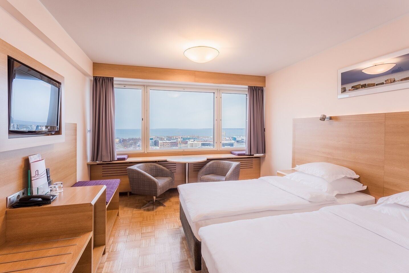 STANDARD, TWIN BEDS, WITH EXTRA BED