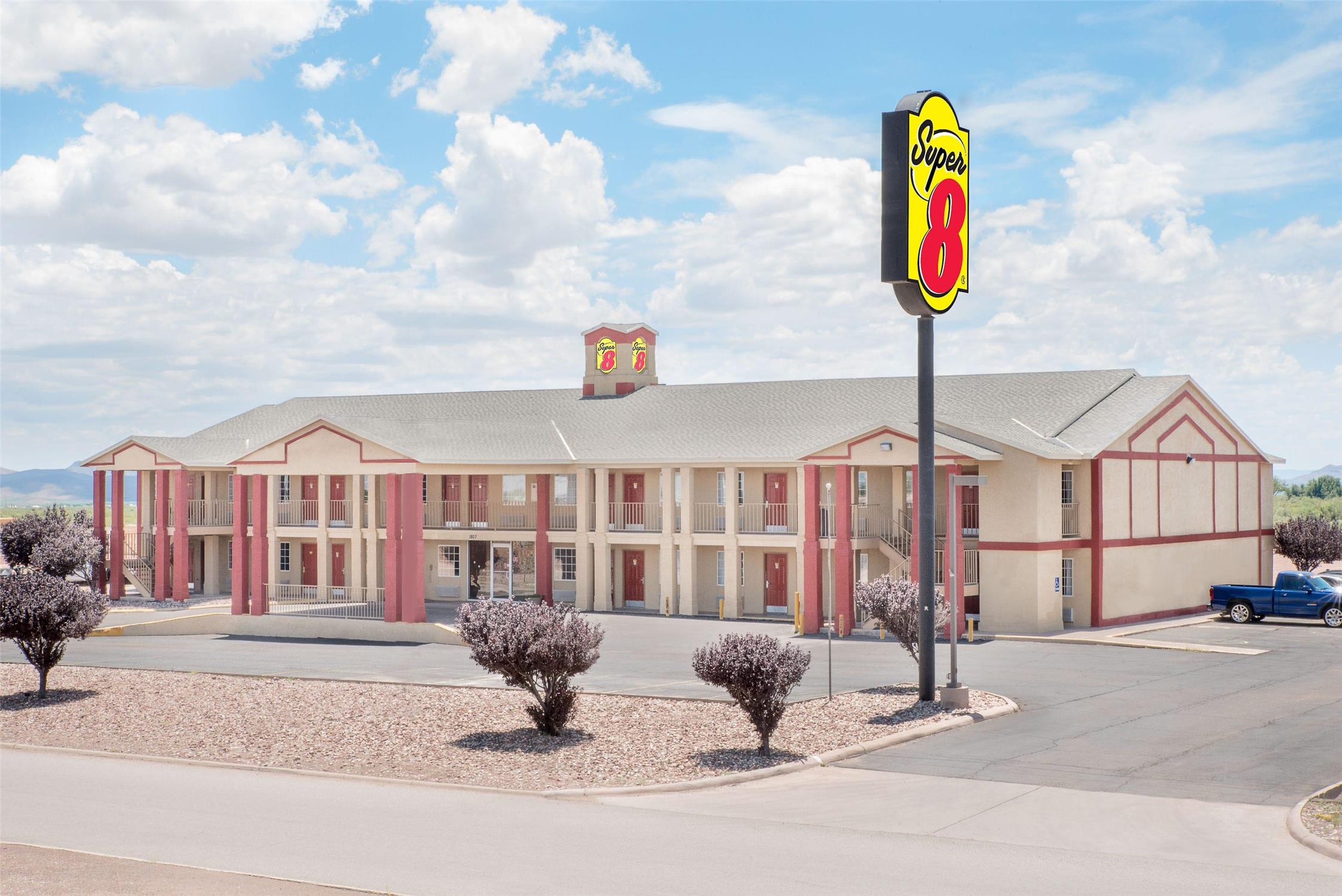 Super 8 By Wyndham Van Horn 6/6