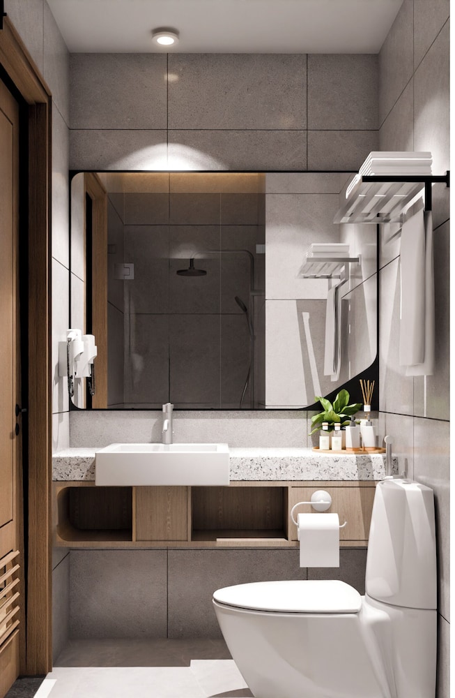 ROOMS INC Sudirman Jakarta 62/63