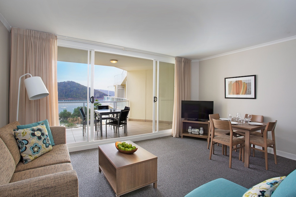 Mantra Ettalong Beach 65/71
