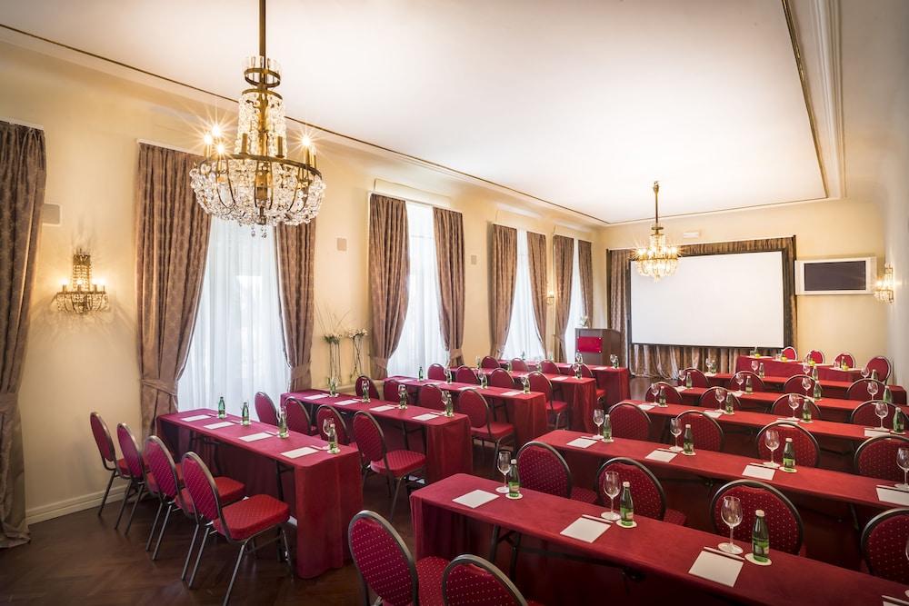 Hotel Bellevue 41/50
