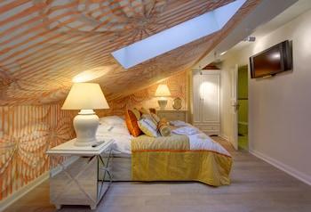 LUXURY, APARTMENT