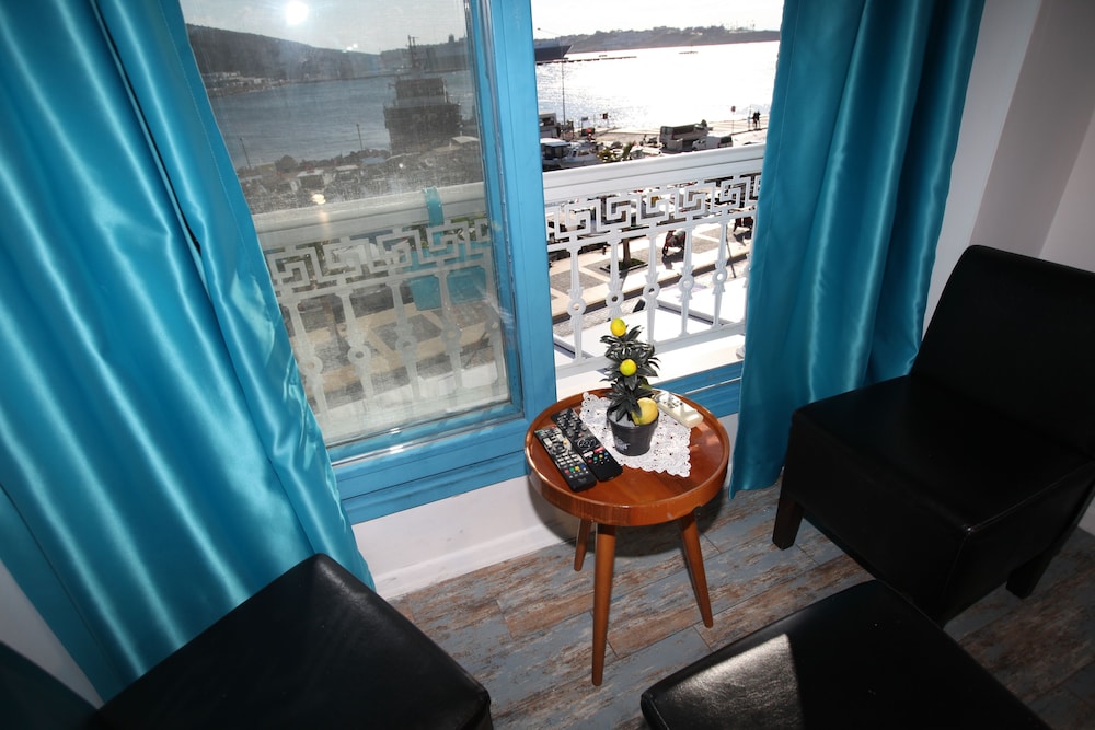 Larimar Boutique Hotel 30/50