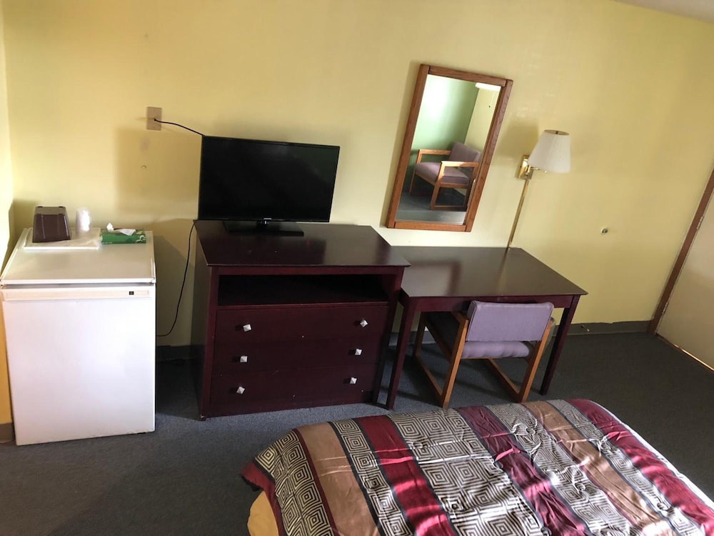 Salt Creek Inn 25/36