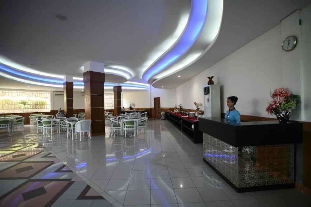 Hotel New Puri Garden Bandara Semarang 27/44