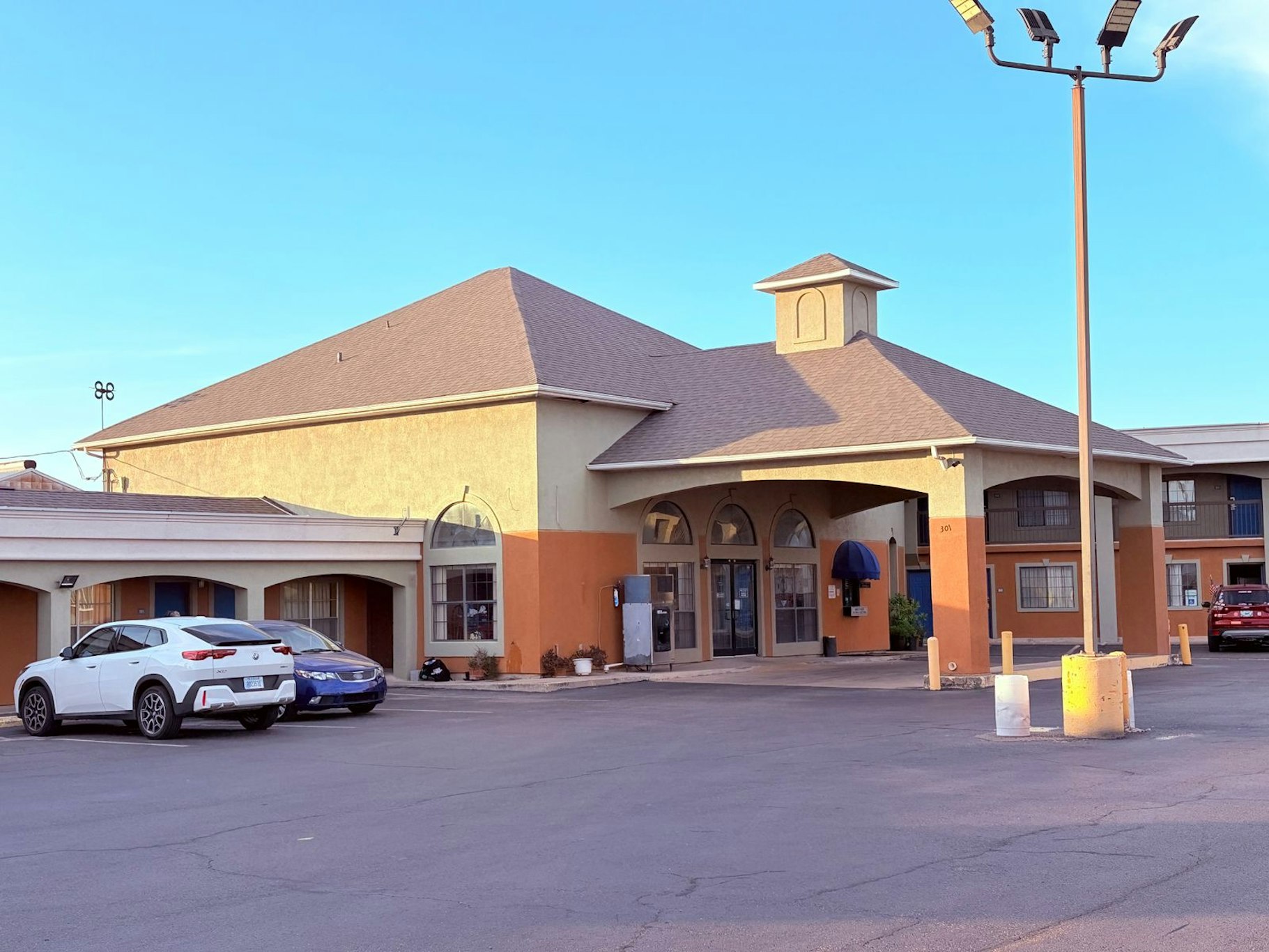 Aloha Inn McAllen Airport near Medical center Tx 31/40