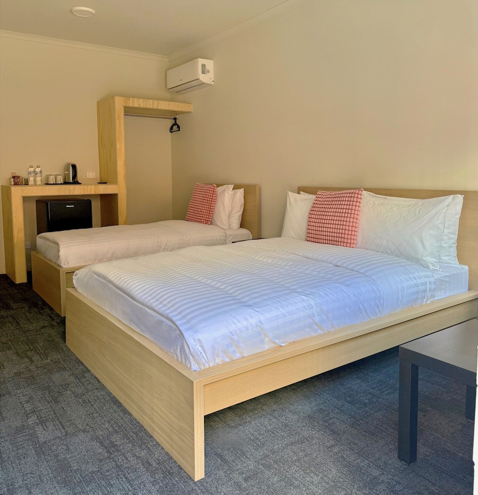 Gallery Hotel 14/71