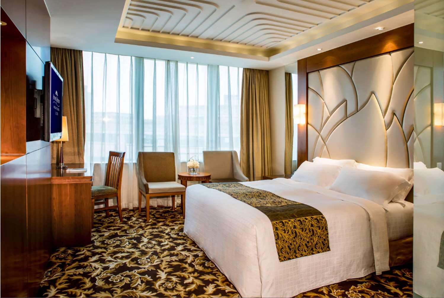 Howard Johnson by Wyndham Paragon Hotel Beijing 24/40