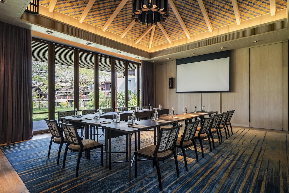 Andaz Pattaya Jomtien Beach 40/50
